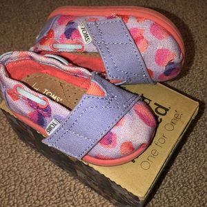 Toms toddler flats